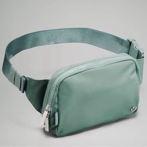 NWT Lululemon Large Belt Bag 2L - Tidewater Teal